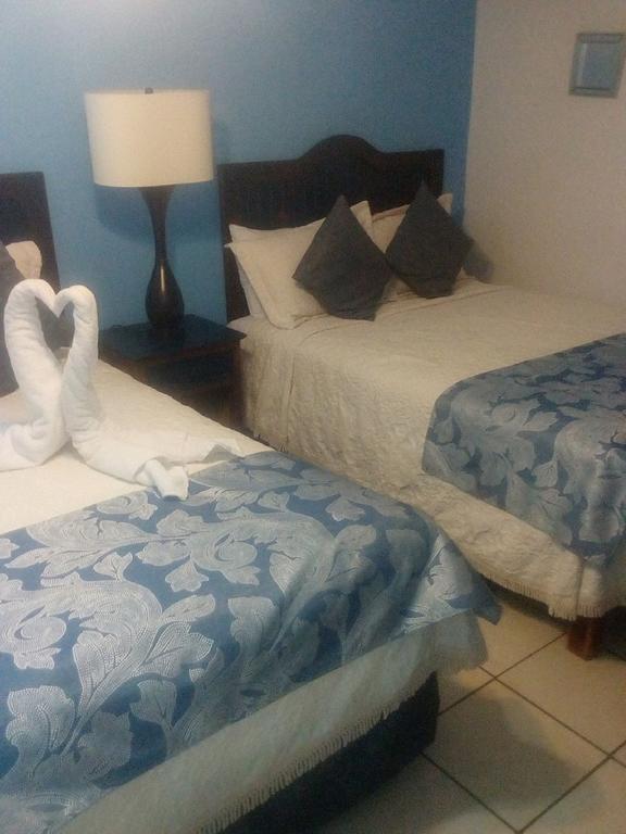Hotel La Huerta Сан Мигел де Аленде Екстериор снимка